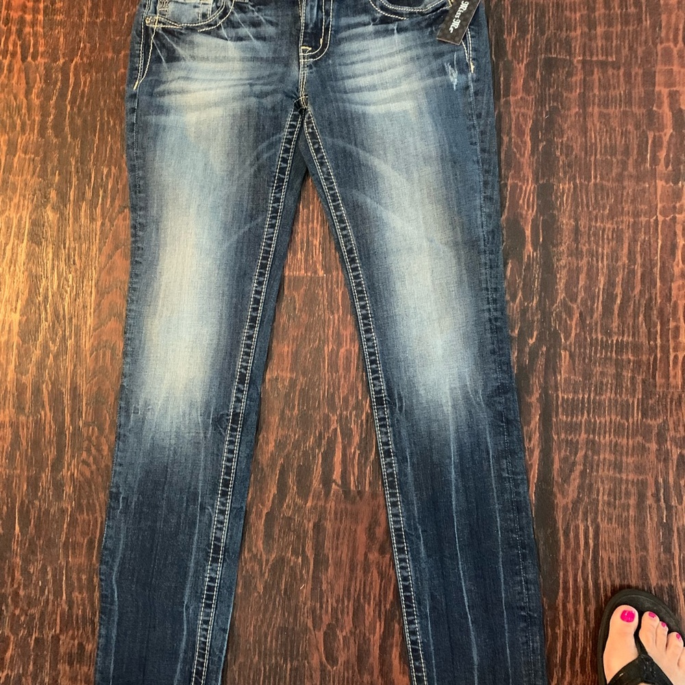 Miss Me skinny jeans size 30 NWT